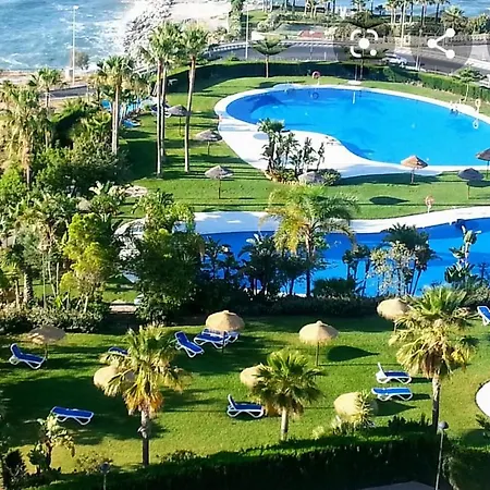 Beach And Pool Holidays At The Grand Coloso Benalmádena Buitenkant foto