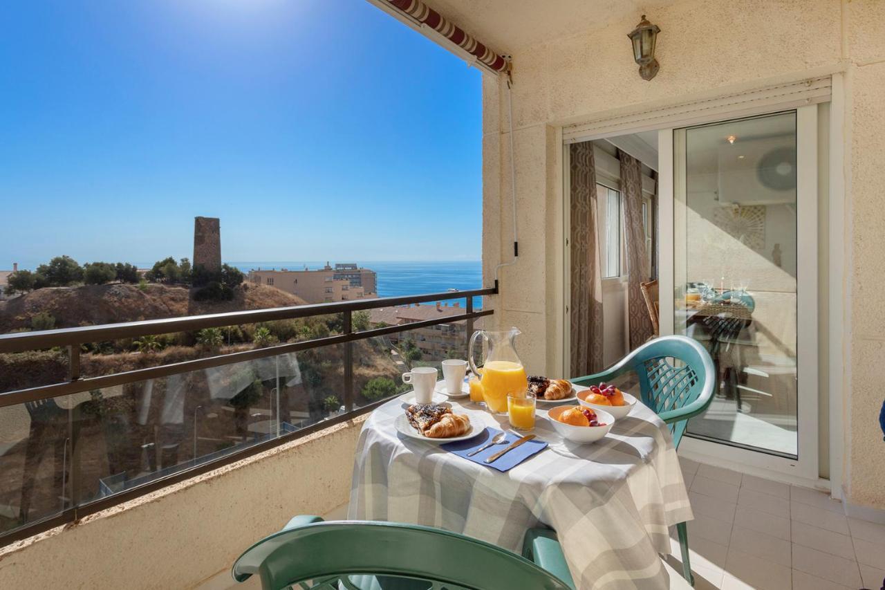 Apartment And Pool Holidays At The Grand Coloso Benalmadena