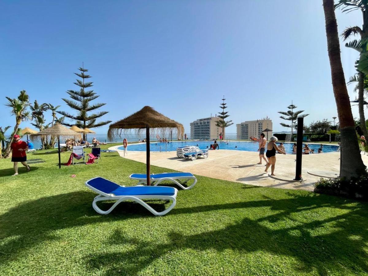 Apartment And Pool Holidays At The Grand Coloso